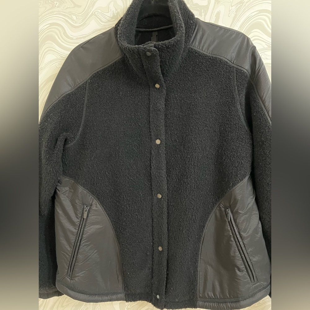 Lululemon black Sherpa snap sweater